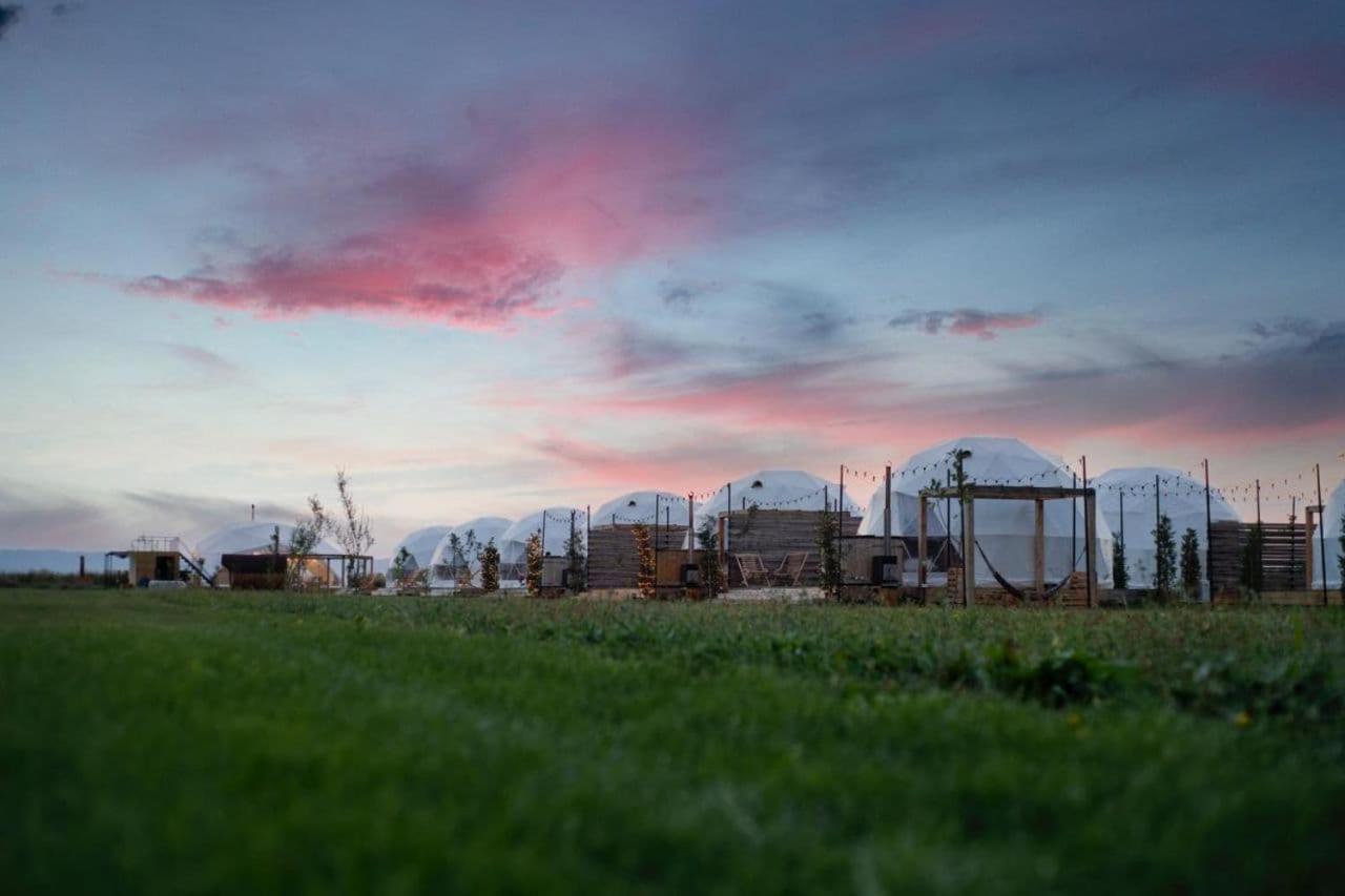 Jewelberry Glamping Hotel Tbilisi มซเคทา ภายนอก รูปภาพ